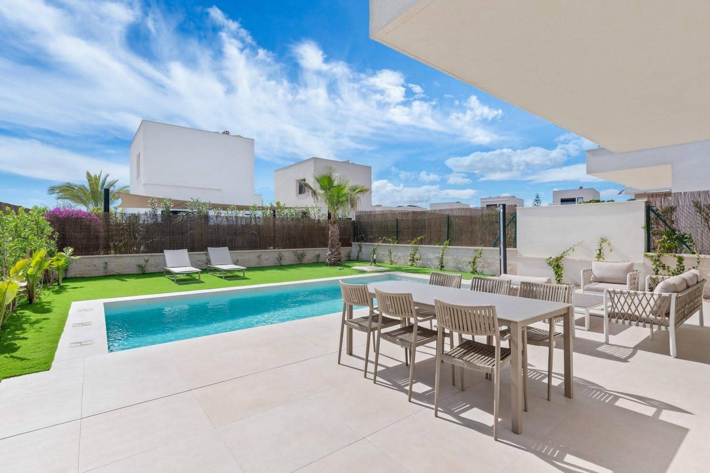 3 bedroom Villa for sale in Los Montesinos with pool - € 535,000 (Ref: 9424441)