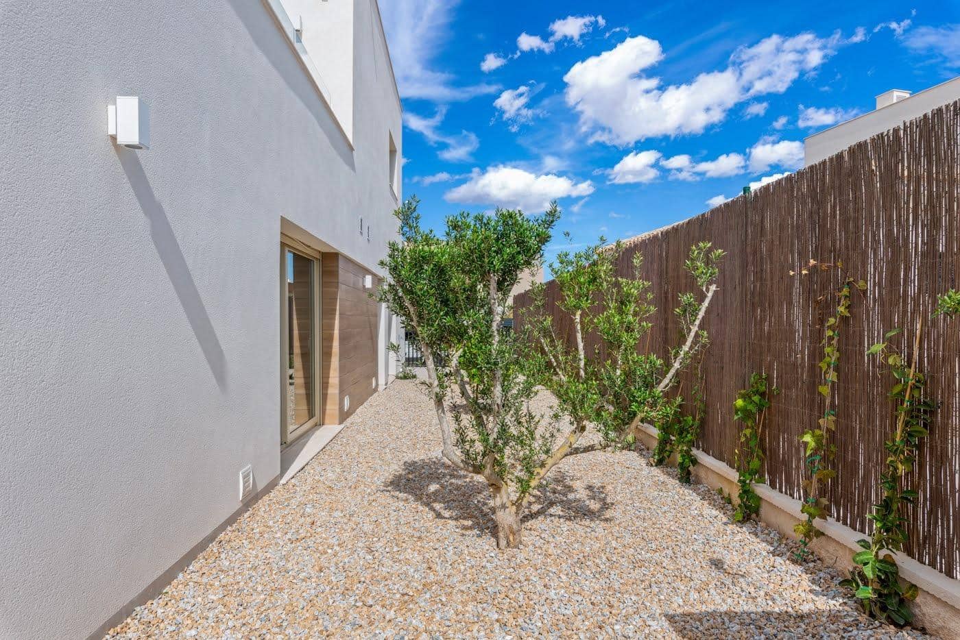 3 bedroom Villa for sale in Los Montesinos with pool - € 535,000 (Ref: 9424441)