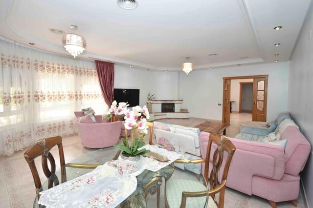 7 sypialnia Willa na sprzedaż w Orihuela ciudad, Orihuela z basenem garażem - 530 000 € (Ref: 9424442)