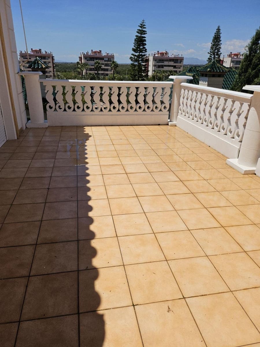 3 quarto Moradia para venda em Arenales del Sol com piscina garagem - 740 000 € (Ref: 9427189)