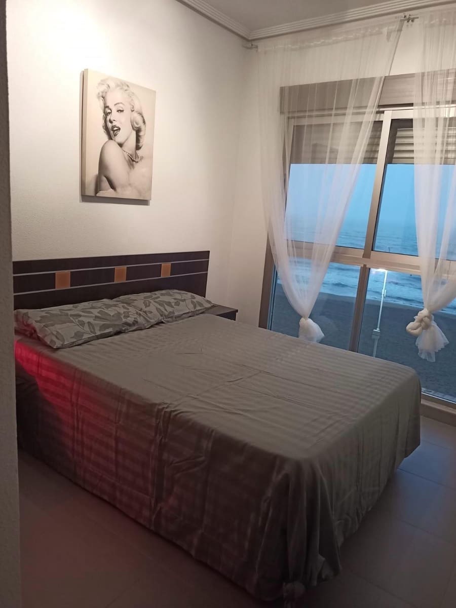 2 soverom Leilighet til leie i Guardamar del Segura med garasje - € 925 (Ref: 9450663)