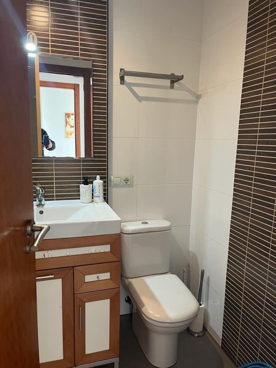 2 soverom Leilighet til leie i Guardamar del Segura med garasje - € 925 (Ref: 9450663)