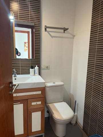 2 soveværelse Lejlighed til leje i Guardamar del Segura med garage - € 925 (Ref: 9450663)