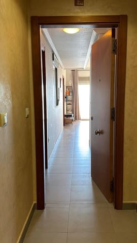 2 slaapkamer Flat te huur in Guardamar del Segura met garage - € 850 (Ref: 9450663)