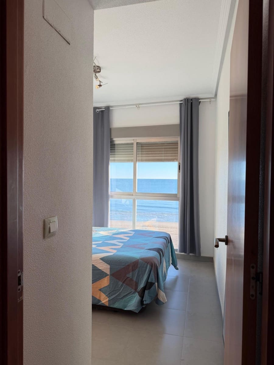 2 makuuhuone Asunto vuokrattavana paikassa Guardamar del Segura mukana 
autotalli - 850 € (Ref: 9450663)