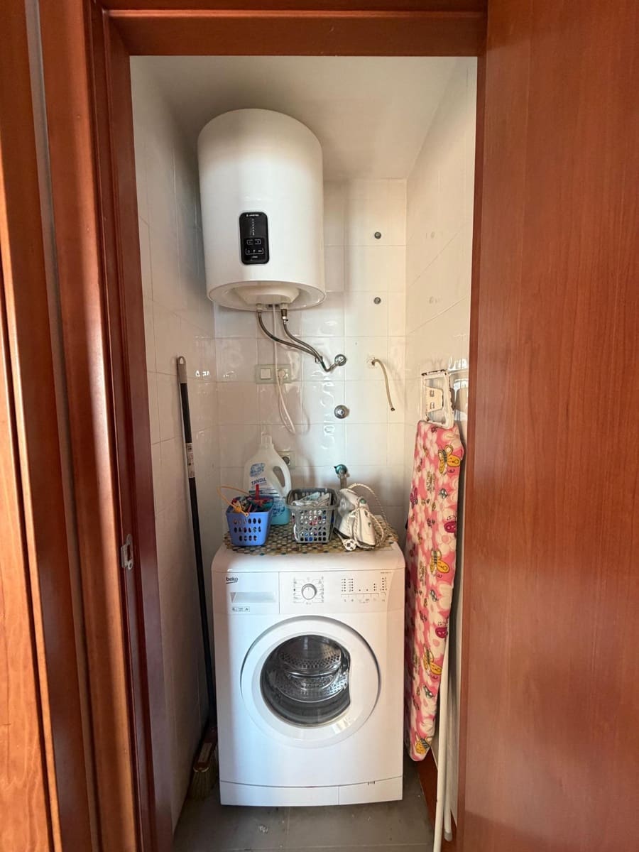 2 makuuhuone Asunto vuokrattavana paikassa Guardamar del Segura mukana 
autotalli - 850 € (Ref: 9450663)