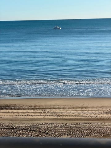 2 slaapkamer Flat te huur in Guardamar del Segura met garage - € 850 (Ref: 9450663)