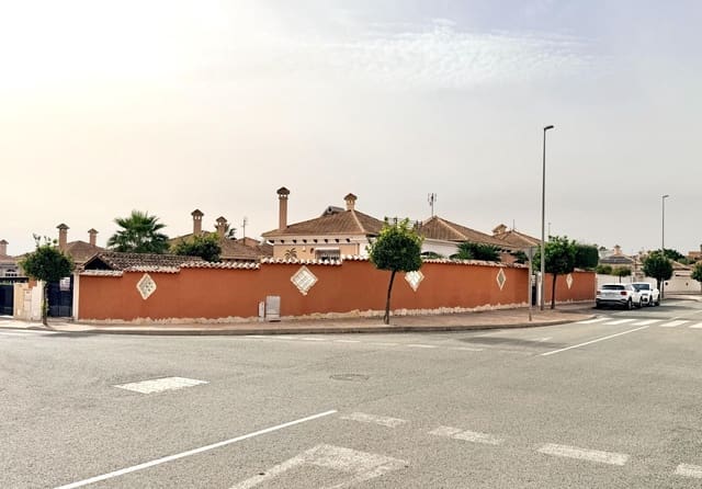 3 makuuhuone Huvila myytävänä paikassa San Fulgencio mukana uima-altaan - 359 999 € (Ref: 9494601)