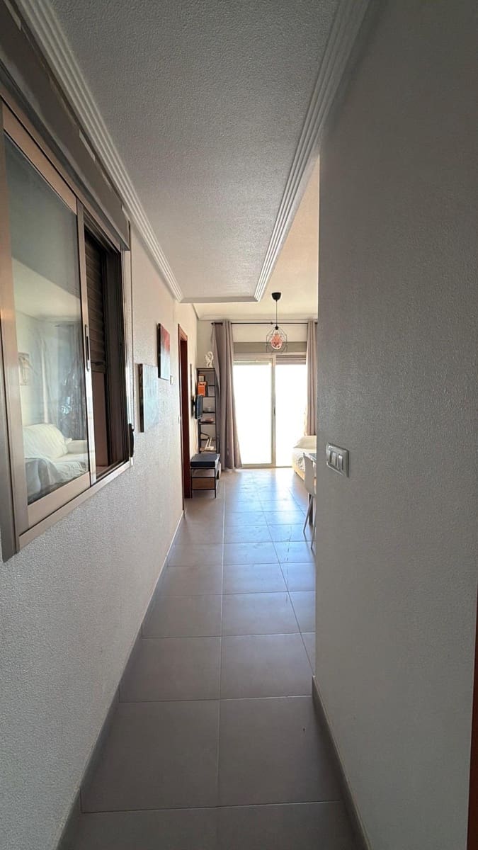 2 bedroom Apartment for sale in Guardamar del Segura with garage - € 260,000 (Ref: 9494602)