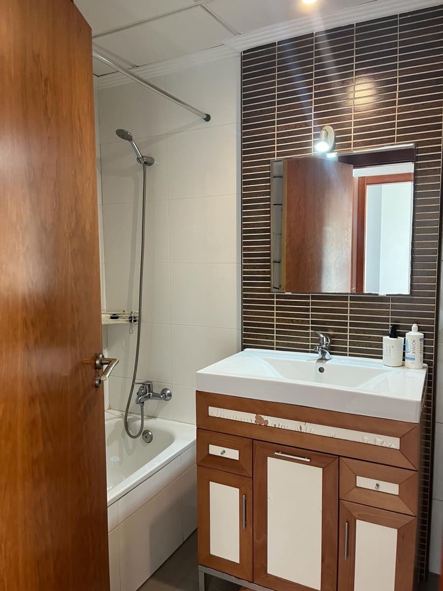 2 bedroom Apartment for sale in Guardamar del Segura with garage - € 260,000 (Ref: 9494602)