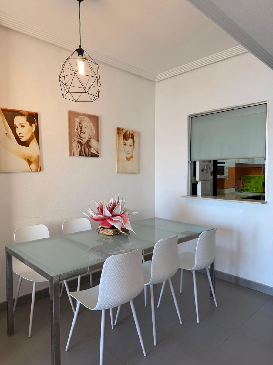 2 bedroom Apartment for sale in Guardamar del Segura with garage - € 260,000 (Ref: 9494602)