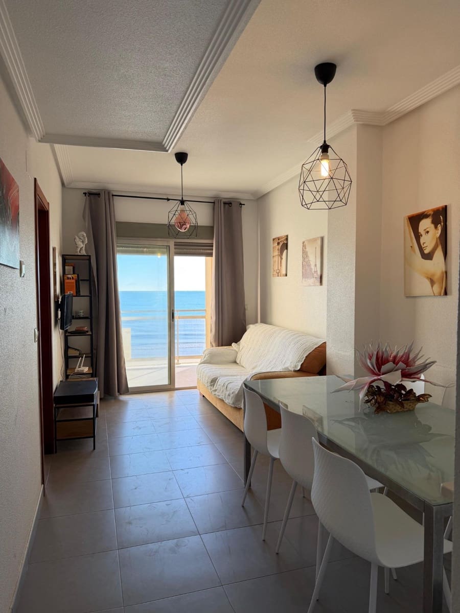 2 bedroom Apartment for sale in Guardamar del Segura with garage - € 260,000 (Ref: 9494602)