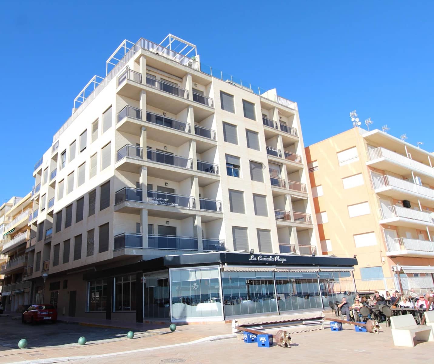 2 bedroom Apartment for sale in Guardamar del Segura with garage - € 260,000 (Ref: 9494602)