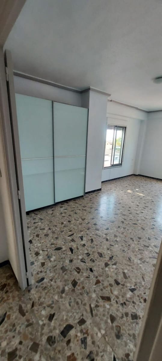 Chalet de 6 habitaciones en Elche / Elx en venta con piscina - 455.000 € (Ref: 9494603)