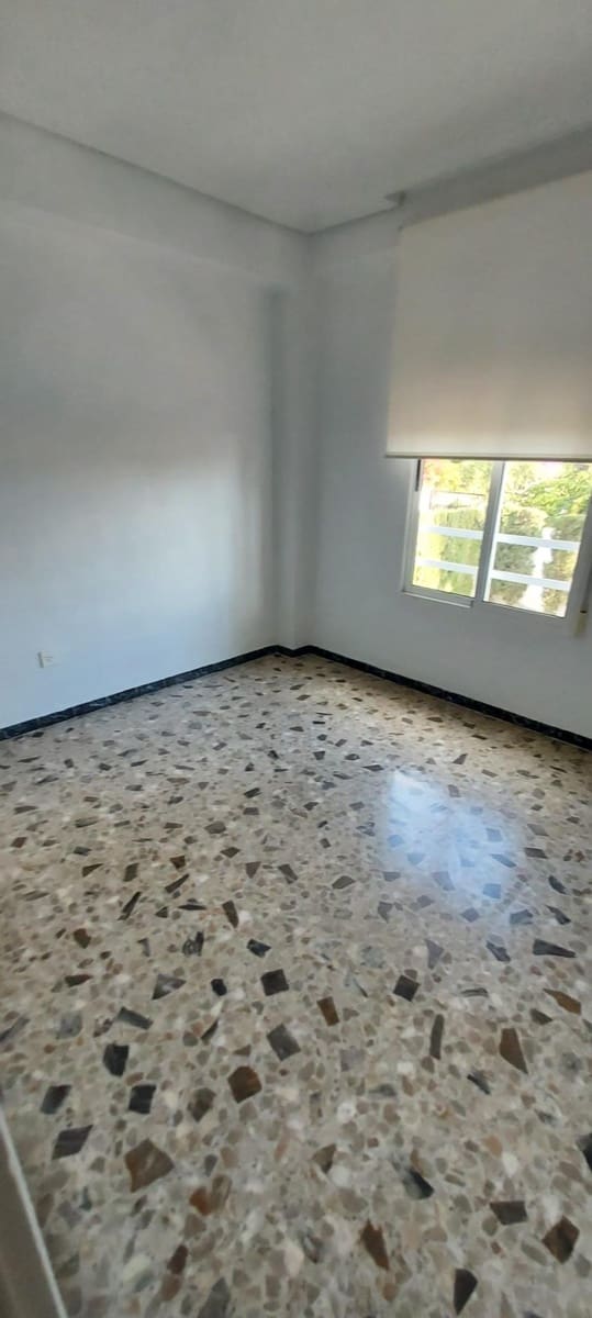 Chalet de 6 habitaciones en Elche / Elx en venta con piscina - 455.000 € (Ref: 9494603)