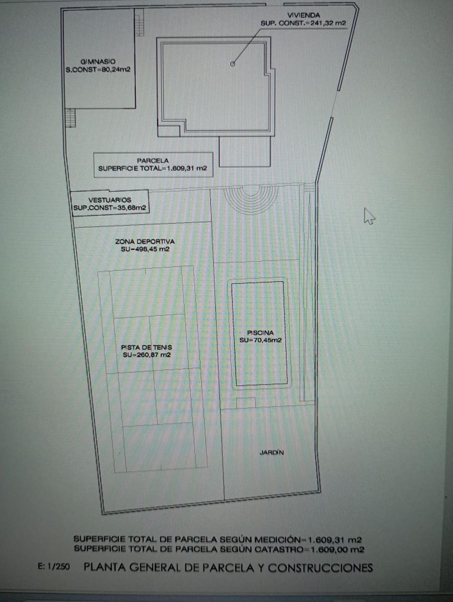Chalet de 6 habitaciones en Elche / Elx en venta con piscina - 455.000 € (Ref: 9494603)