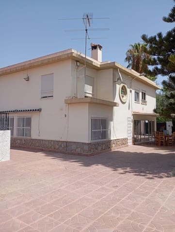 Chalet de 6 habitaciones en Peña de las Águilas, Elche / Elx en venta con piscina - 455.000 € (Ref: 9494603)