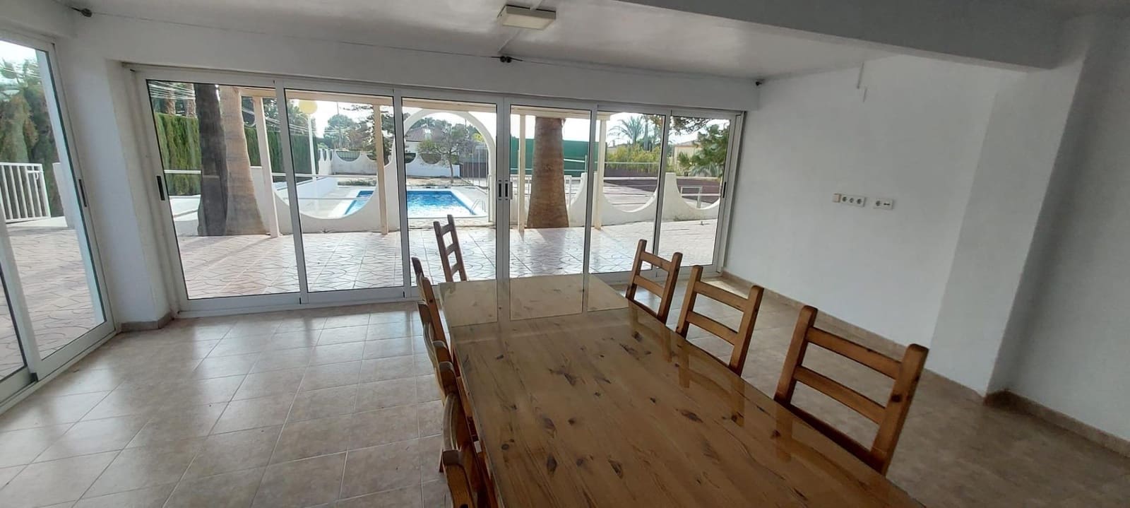 Chalet de 6 habitaciones en Elche / Elx en venta con piscina - 455.000 € (Ref: 9494603)