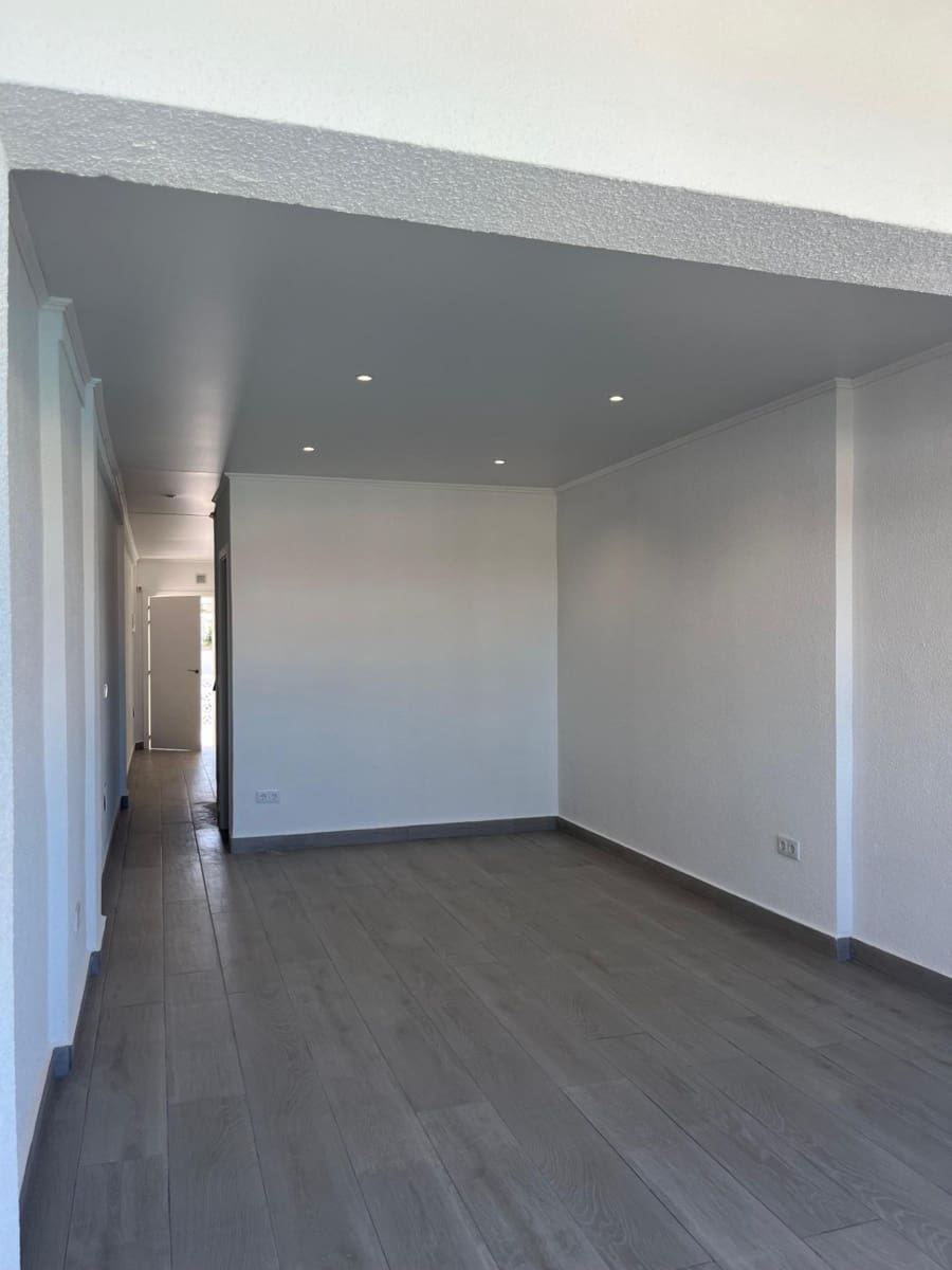 3 quarto Apartamento para venda em Torrevieja - 245 000 € (Ref: 9508857)