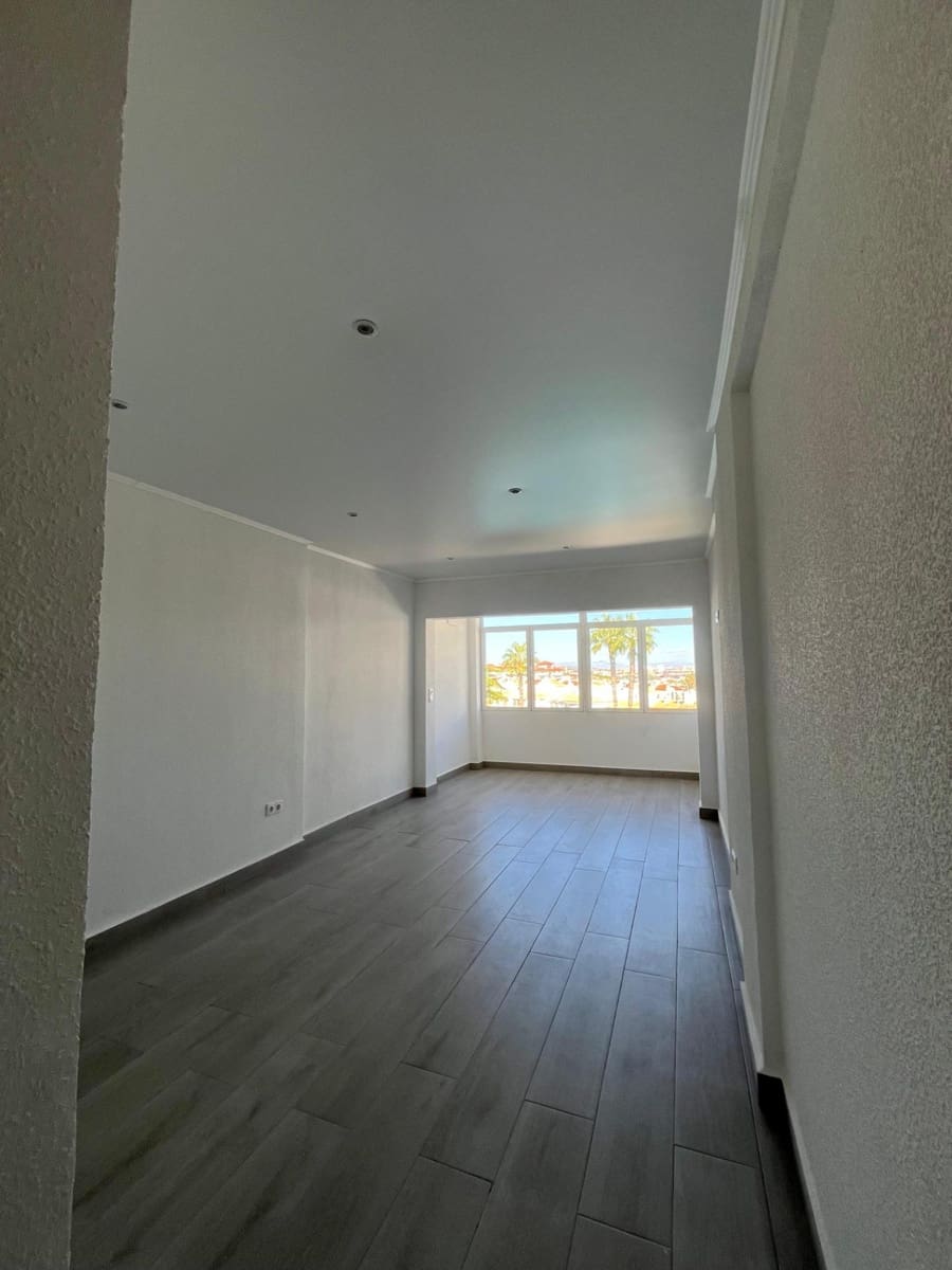 3 quarto Apartamento para venda em Torrevieja - 245 000 € (Ref: 9508857)