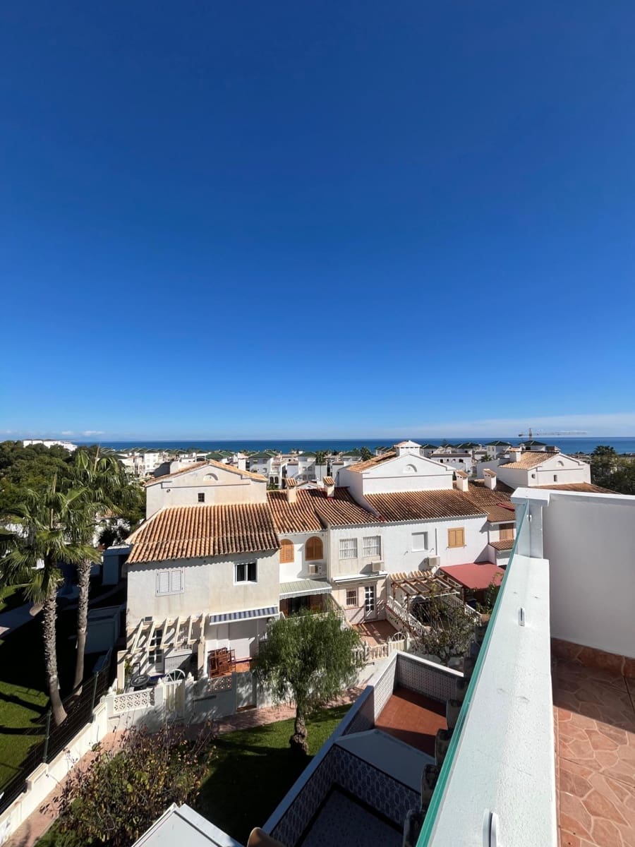 3 quarto Apartamento para venda em Torrevieja - 245 000 € (Ref: 9508857)