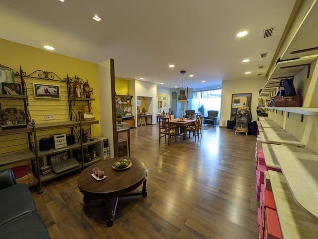 Erhverv til salg i Centro, Elche / Elx - € 105.000 (Ref: 9533711)