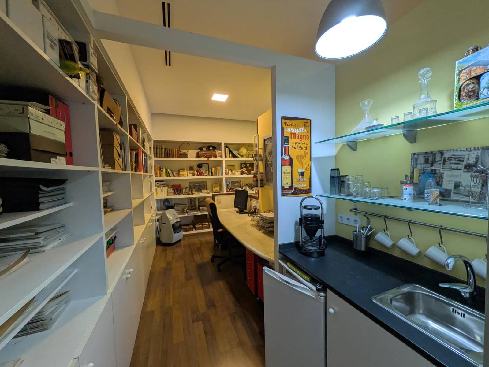 Commercial for sale in Elche / Elx - € 105,000 (Ref: 9533711)