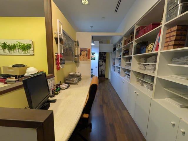 Erhverv til salg i Centro, Elche / Elx - € 105.000 (Ref: 9533711)