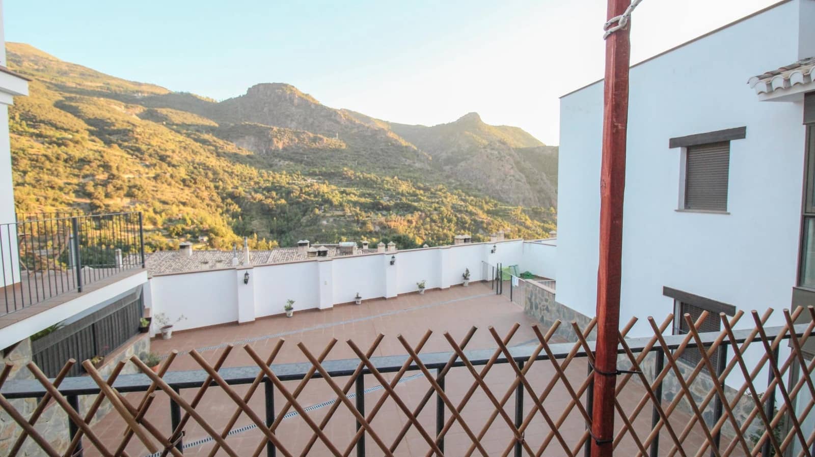 2 quarto Apartamento para venda em Guejar Sierra com piscina garagem - 144 900 € (Ref: 10004114)