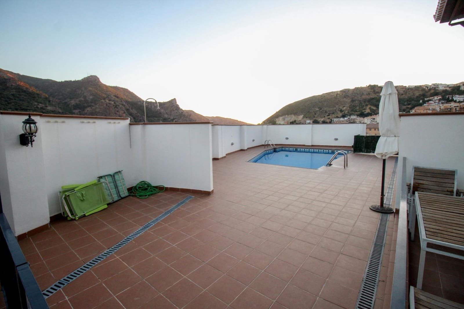 2 quarto Apartamento para venda em Guejar Sierra com piscina garagem - 144 900 € (Ref: 10004114)