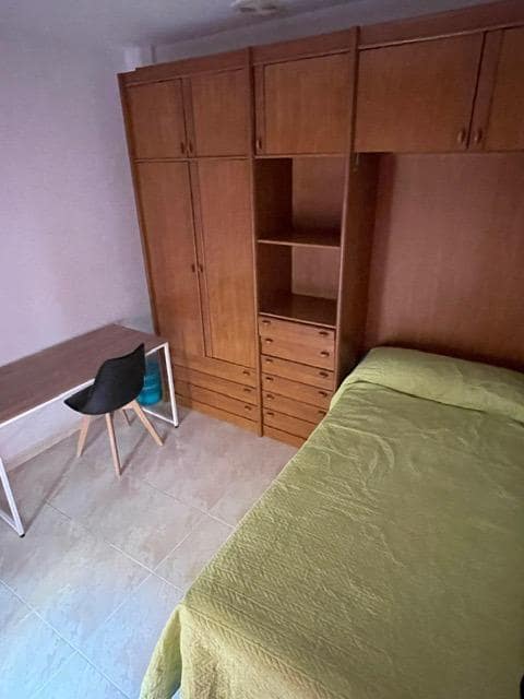 3 camera da letto Appartamento da affittare in Granada citta - 990 € (Rif: 10005784)