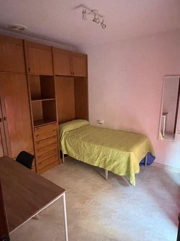 3 slaapkamer Flat te huur in Granada stad - € 990 (Ref: 10005784)
