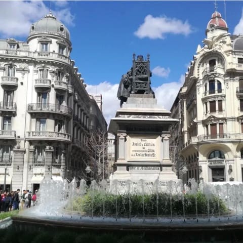 3 slaapkamer Flat te huur in Granada stad - € 990 (Ref: 10005784)