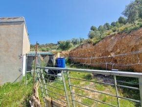 Grunde uden byggetilladelser til salg i Jayena - € 93.000 (Ref: 10005785)