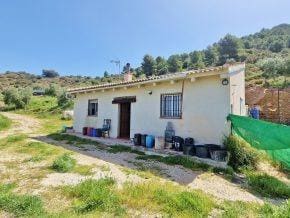 Grunde uden byggetilladelser til salg i Jayena - € 93.000 (Ref: 10005785)