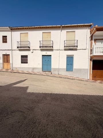 5 bedroom Townhouse for sale in Torre-Cardela - € 65,000 (Ref: 10009258)