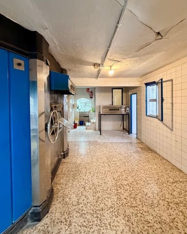 5 bedroom Townhouse for sale in Torre-Cardela - € 65,000 (Ref: 10009258)