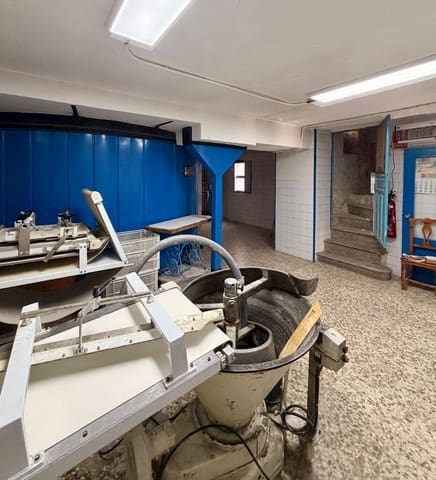 5 bedroom Townhouse for sale in Torre-Cardela - € 65,000 (Ref: 10009258)