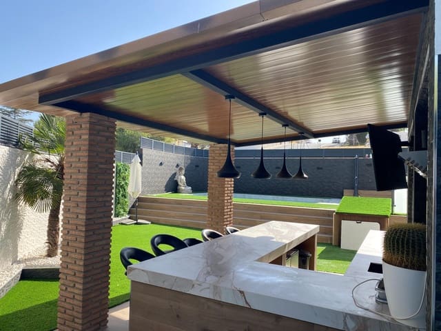 3 quarto Moradia para venda em Alhendín com piscina garagem - 395 000 € (Ref: 10013489)