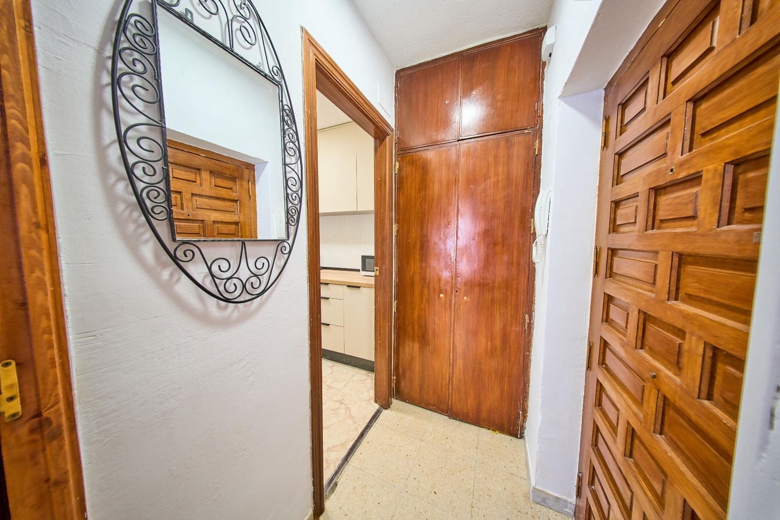 3 sovrum Lägenhet att hyra i Granada stad - 200 € (Ref: 10013490)