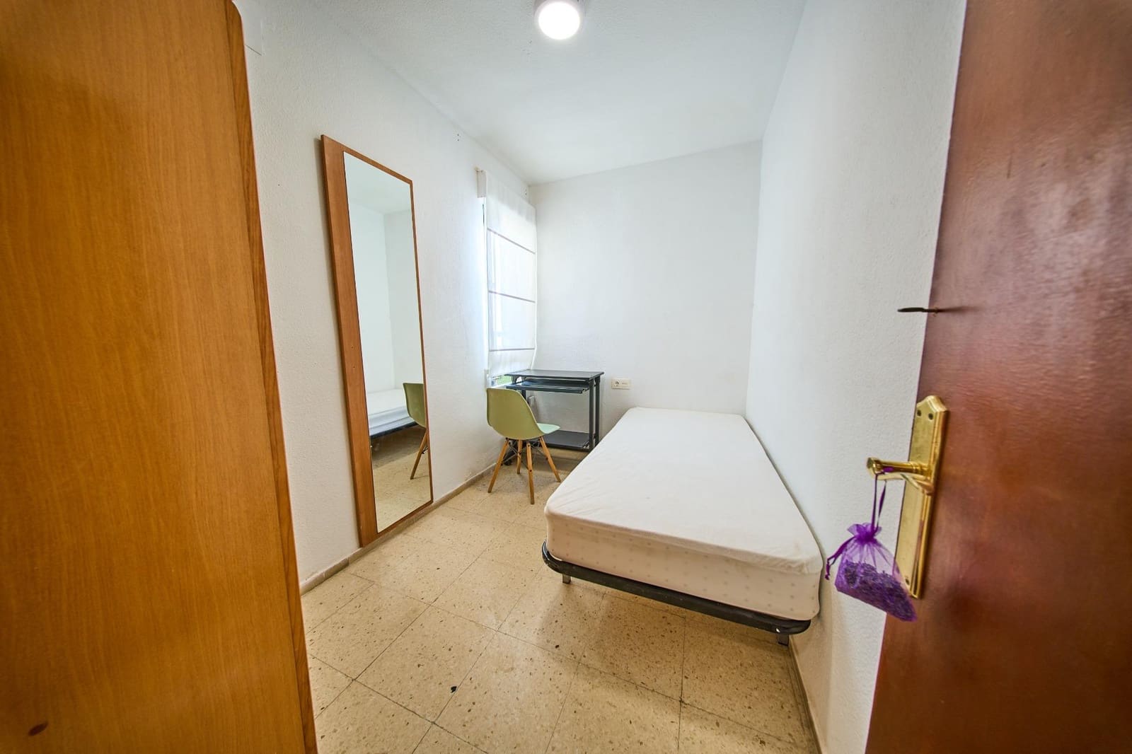 3 sovrum Lägenhet att hyra i Granada stad - 200 € (Ref: 10013490)