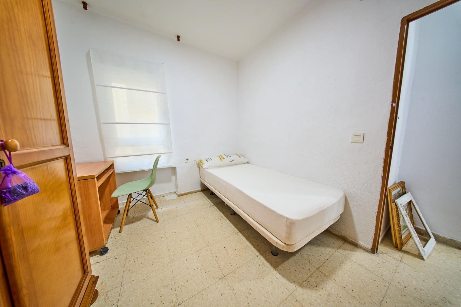 3 sovrum Lägenhet att hyra i Granada stad - 200 € (Ref: 10013490)