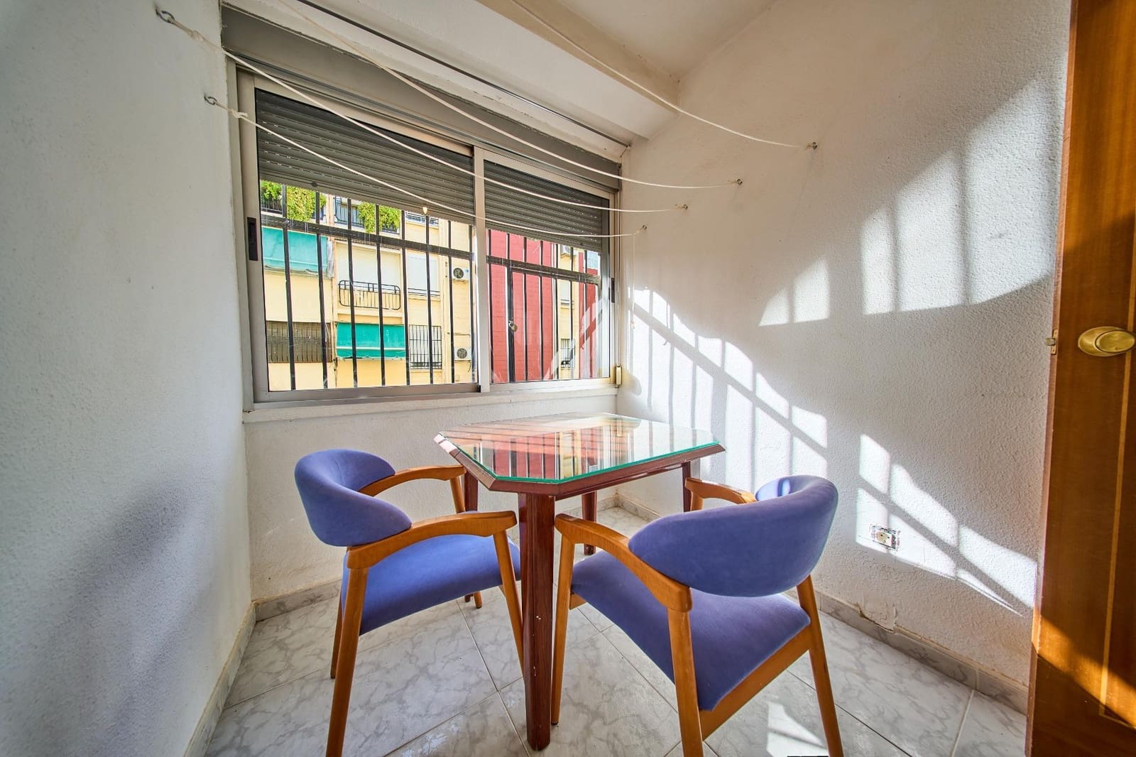 3 sovrum Lägenhet att hyra i Granada stad - 200 € (Ref: 10013490)