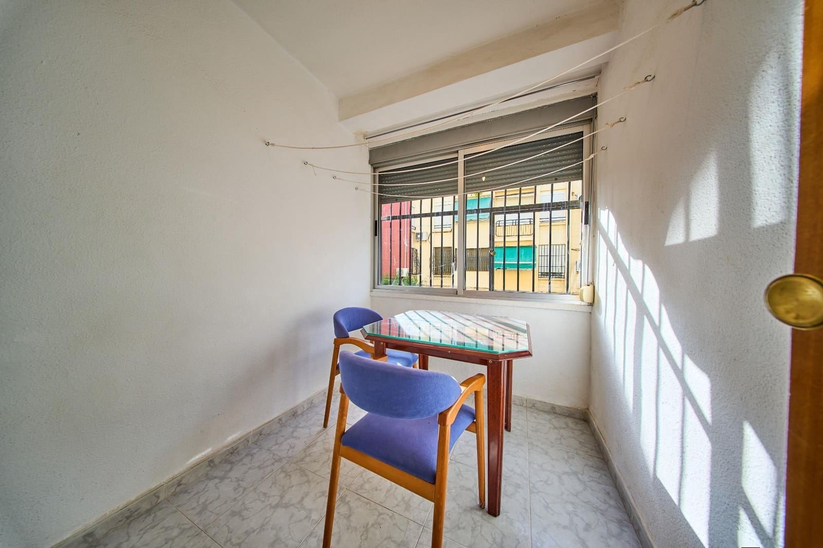 3 sovrum Lägenhet att hyra i Granada stad - 200 € (Ref: 10013490)