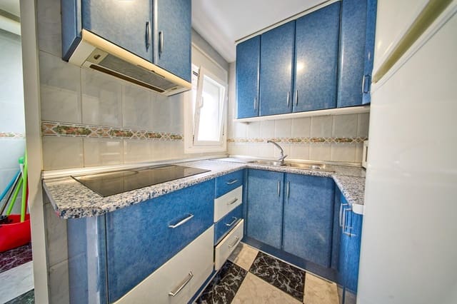 3 bedroom Flat for rent in Zaidin, Granada city - € 900 (Ref: 10015768)