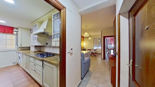 4 soverom Leilighet til leie i Granada by - € 1 200 (Ref: 10017664)