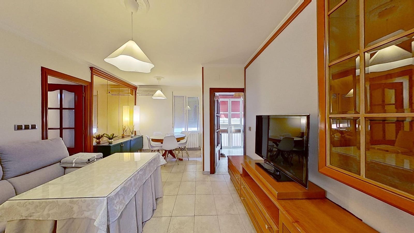 4 soverom Leilighet til leie i Granada by - € 1 200 (Ref: 10017664)