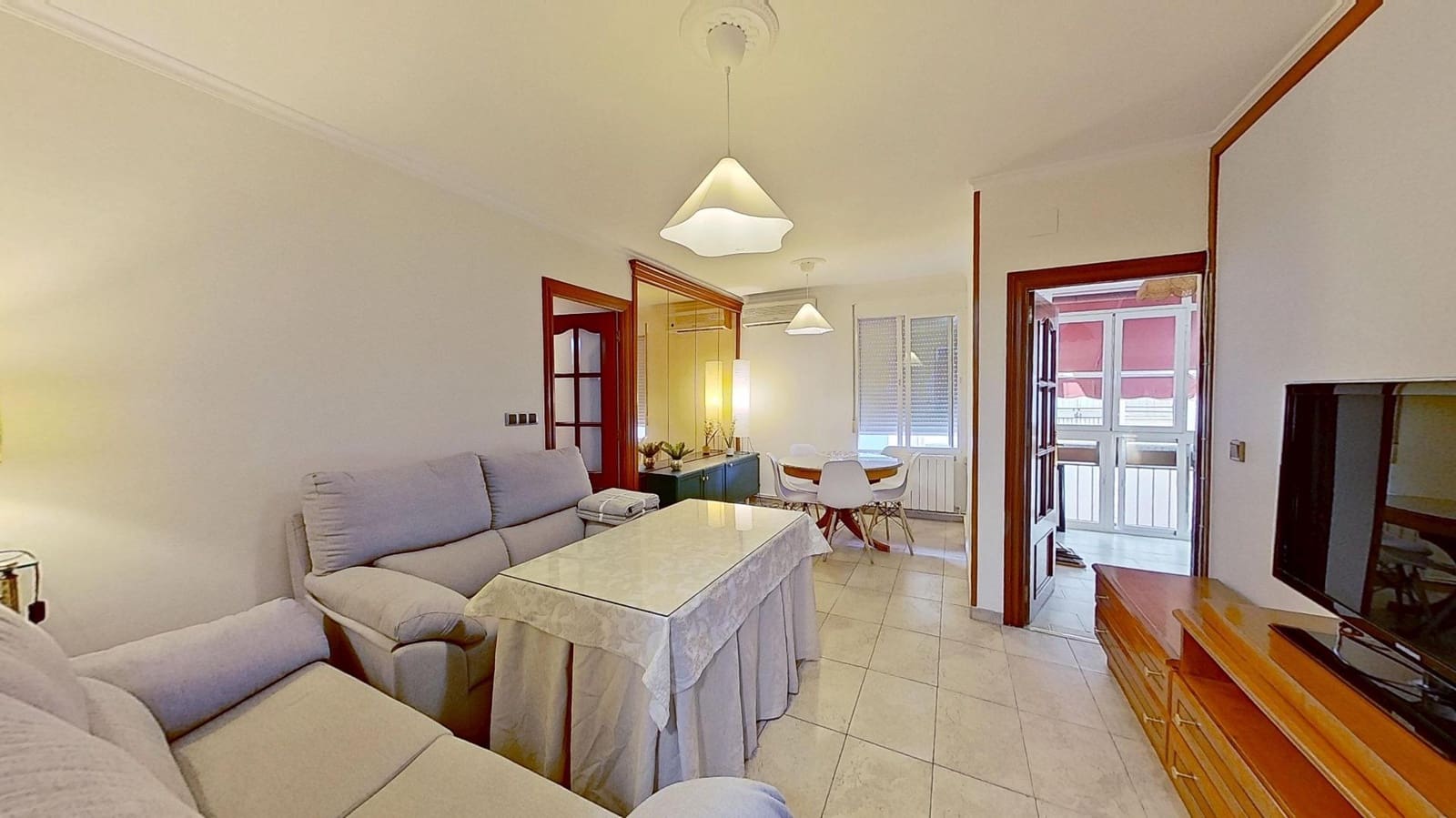 4 soverom Leilighet til leie i Granada by - € 1 200 (Ref: 10017664)