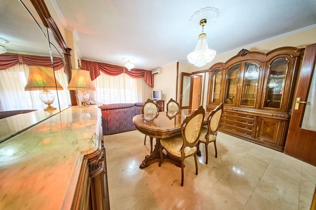 3 camera da letto Appartamento in vendita in Pajaritos - Plaza de Toros, Granada città - 280.000 € (Rif: 10017665)