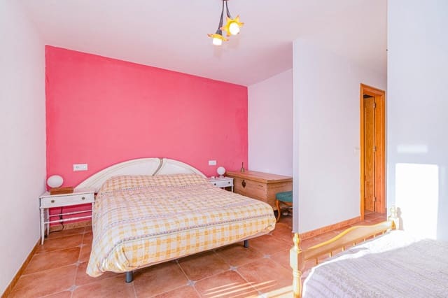 4 slaapkamer Huis te koop in Albuñol met garage - € 214.900 (Ref: 10021104)